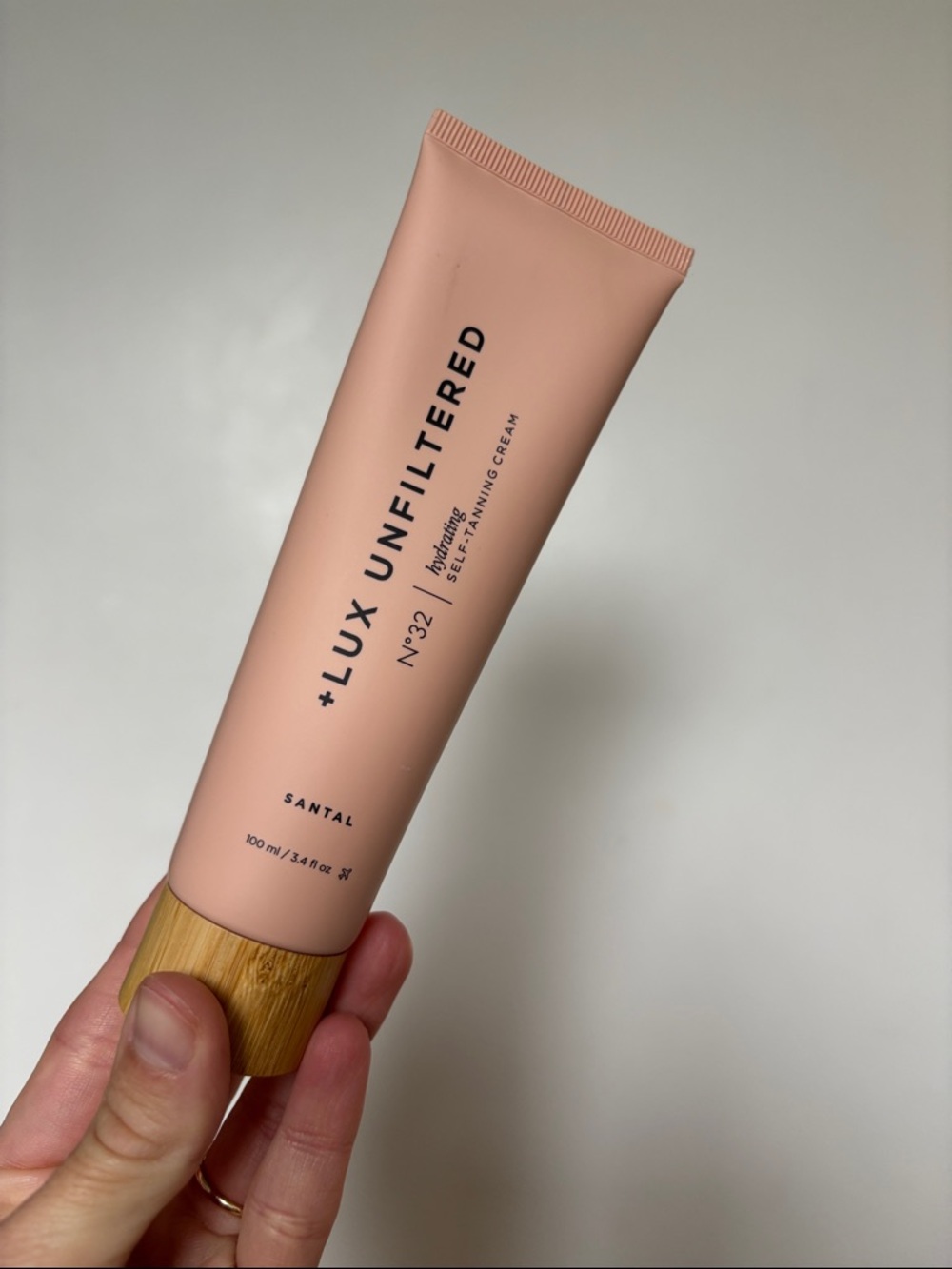 No.32 Santal Hydrating Self-Tanning Cream - Pink